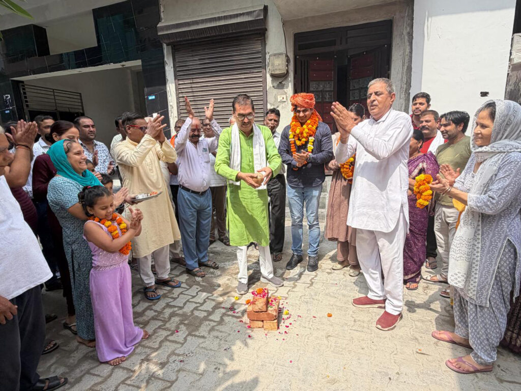 क्षेत्र में मूलभूत सुविधाओं का विस्तार मेरी प्राथमिकता : रश्मि यादव Expanding basic amenities in the area is my priority: Rashmi Yadav