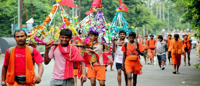 कांवड़ यात्रा की सुरक्षा संभालेंगे दो हजार पुलिसकर्मी, सीसीटीवी व ड्रोन से होगी निगरानी Two thousand police personnel will handle security for the Kanwar Yatra; surveillance will be conducted via CCTV and drones.