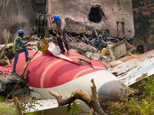अहमदाबाद विमान हादसे की वजह फ्यूल-स्विच में खराबी नहीं Faulty fuel switch not the cause of Ahmedabad plane crash.