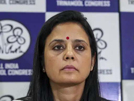 सुप्रीम कोर्ट बोला- सांसद अंडे फेंके जाने से डरते हैं:स्वतंत्रता सेनानियों ने गोलियां झेलीं Supreme Court says MPs fear having eggs thrown at them; freedom fighters faced bullets.