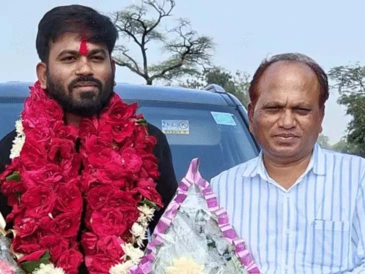 अभिजीत दीपके के परिवार की संपत्ति जांचने की मांग Demand to investigate the assets of Abhijit Deepke's family.
