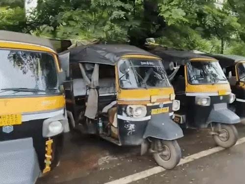 मराठी नहीं जानने वाले महाराष्ट्र में ऑटो–टैक्सी नहीं चला पाएंगे Those who do not know Marathi will not be able to drive auto-rickshaws or taxis in Maharashtra.