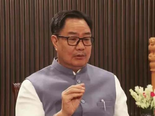 जंतर-मंतर प्रदर्शन पर रिजिजू बोले- गोली कहां चली:जेन-जी हमारे बच्चे Rijiju on Jantar Mantar protest: Where were shots fired? Gen-Z are our children.
