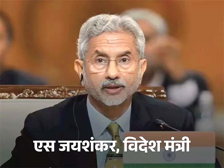 दिल्ली में SIR, 33 लाख वोटर्स को नोटिस:लिस्ट में चुनाव आयुक्त का नाम भी गलत Notices issued to 3.3 million voters in Delhi; even the Election Commissioner's name is incorrect on the list.