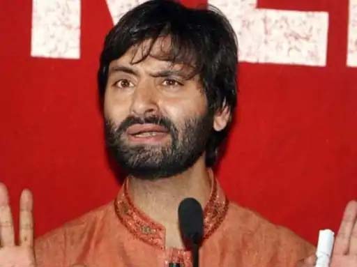 ED का आरोप-यासीन मलिक समेत 7 को पाकिस्तान से फंडिंग:हवाला से ₹9 करोड़ आए ED alleges 7 individuals, including Yasin Malik, received funding from Pakistan; ₹9 crore came via hawala.