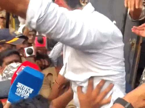 एक्टर इमरान खान को भारत छोड़ने का नोटिस:28 अक्टूबर तक की मोहलत Notice to actor Imran Khan to leave India: extension till October 28