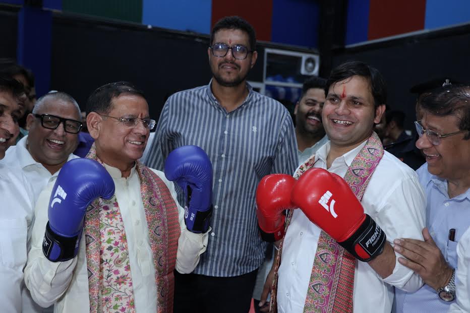 राज्यमंत्री राजेश नागर और खेल मंत्री गौरव गौतम ने किया उद्घाटन Minister of State Rajesh Nagar and Sports Minister Gaurav Gautam inaugurated the event.