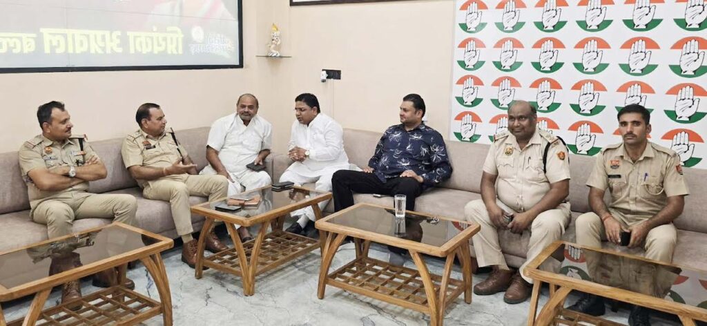 राहुल गांधी और कुमारी सैलजा के सिपाही पुलिसिया दमन से डरने वाले नहीं : मनोज अग्रवाल The foot soldiers of Rahul Gandhi and Kumari Selja will not be intimidated by police repression: Manoj Agarwal.