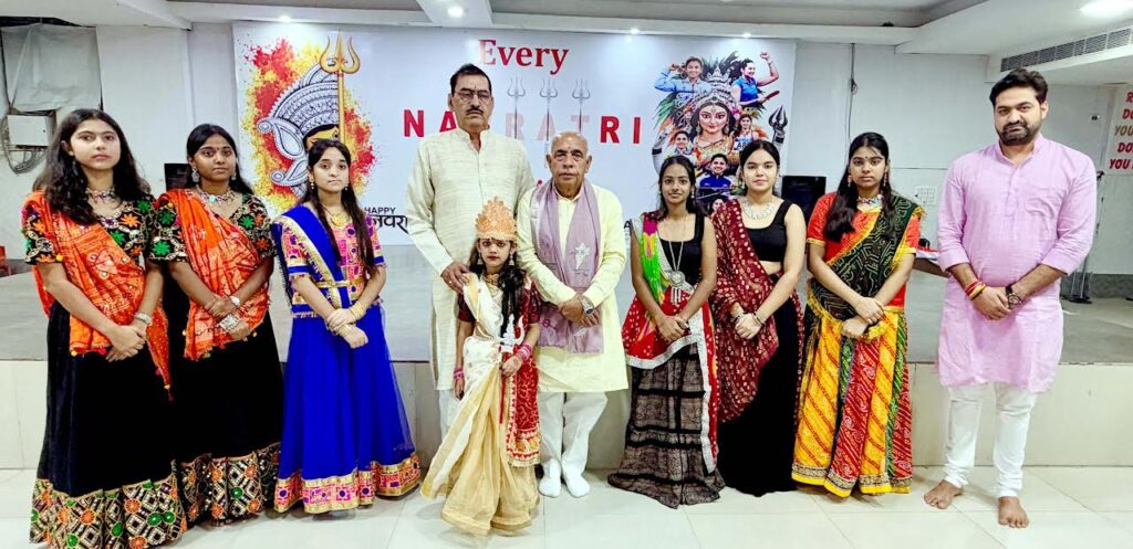 बच्चों में धार्मिक एवं नैतिक संस्कार विकसित करना सराहनीय कार्य : टिपरचंद शर्मा Instilling religious and moral values in children is a commendable endeavor: Tiperchand Sharma
